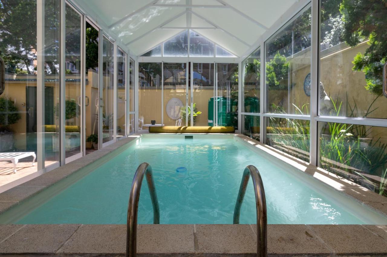 קייפטאון Cosy And Classy Sea Point Apartment מראה חיצוני תמונה