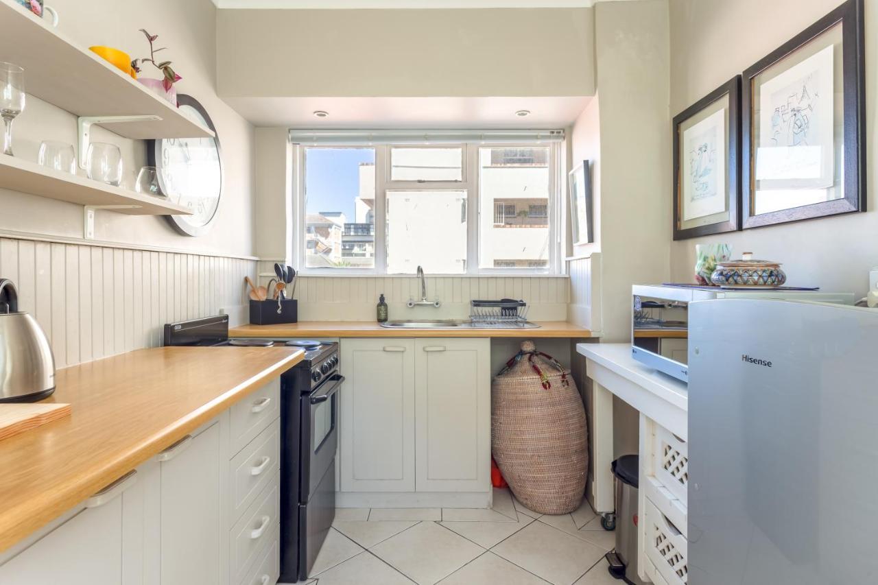 קייפטאון Cosy And Classy Sea Point Apartment מראה חיצוני תמונה
