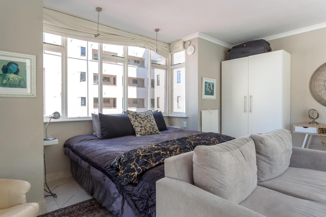 קייפטאון Cosy And Classy Sea Point Apartment מראה חיצוני תמונה