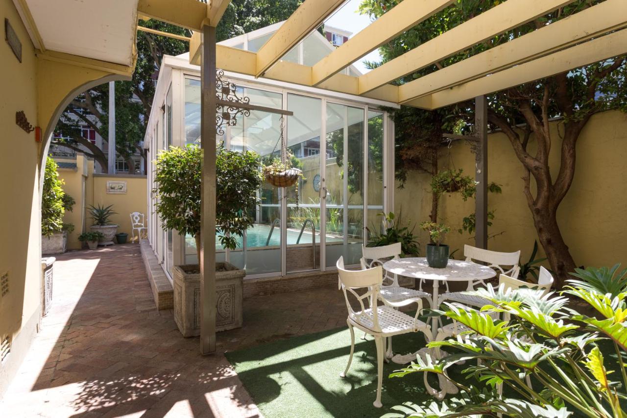 קייפטאון Cosy And Classy Sea Point Apartment מראה חיצוני תמונה