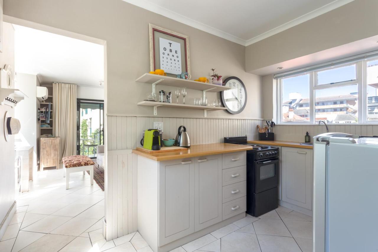 קייפטאון Cosy And Classy Sea Point Apartment מראה חיצוני תמונה