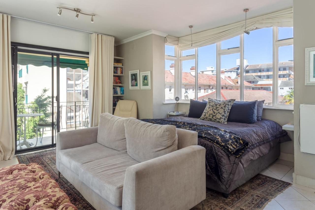 קייפטאון Cosy And Classy Sea Point Apartment מראה חיצוני תמונה
