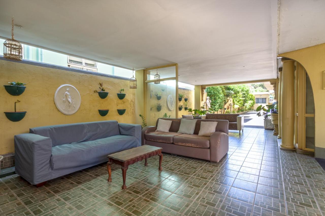 קייפטאון Cosy And Classy Sea Point Apartment מראה חיצוני תמונה